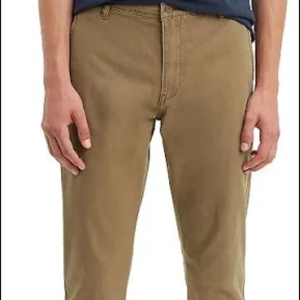 Levi’s,36/30,Two-Horse Brand, Athletic-Fit, Hybrid Khakis, Excellent Condition - Picture 3 of 10
